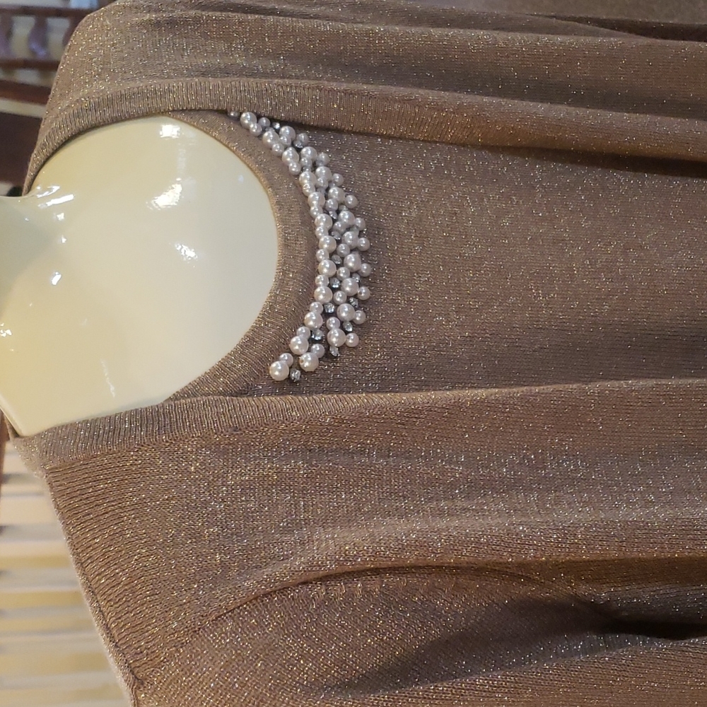 Notations Sweater - Picture 2 of 6